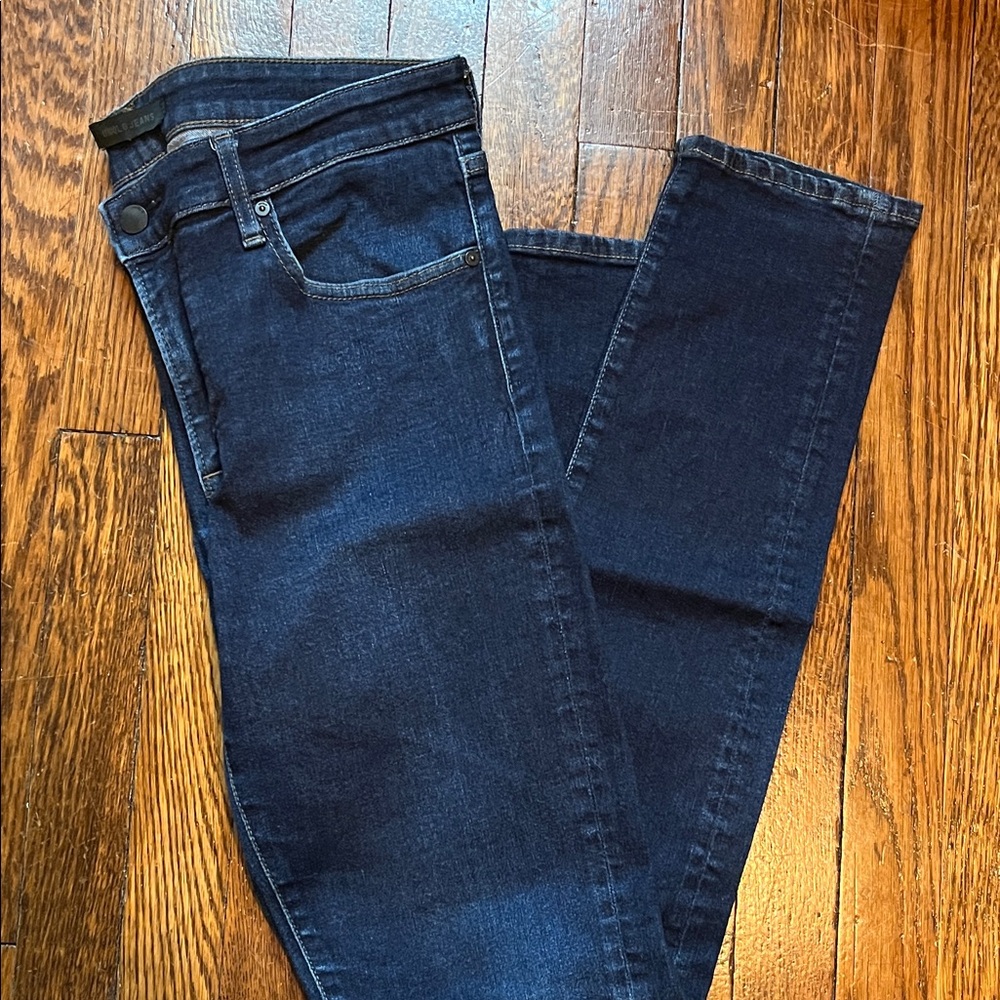 Uniqlo Men's Straight Jeans in Dark Blue